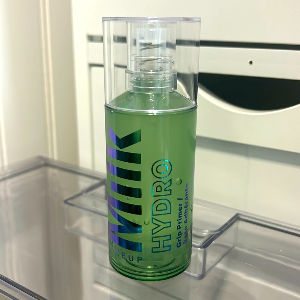 💋Milk Hydro grip Primer